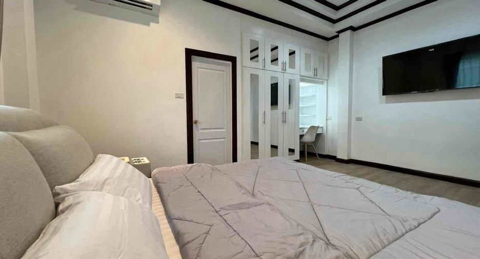 For rent 4 bedrooms house in Bang Lamung, Chonburi