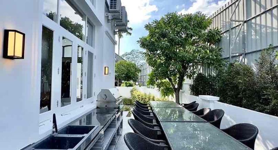 For sale and for rent 5 bedrooms villa in Na Jomtien, Pattaya