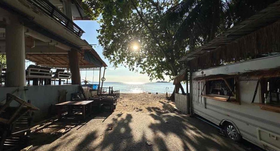 For sale and for rent 5 bedrooms villa in Na Jomtien, Pattaya