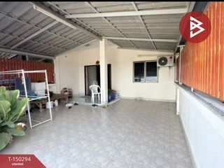 出售 2 卧室 联排别墅 在 Phan Thong, Chon Buri
