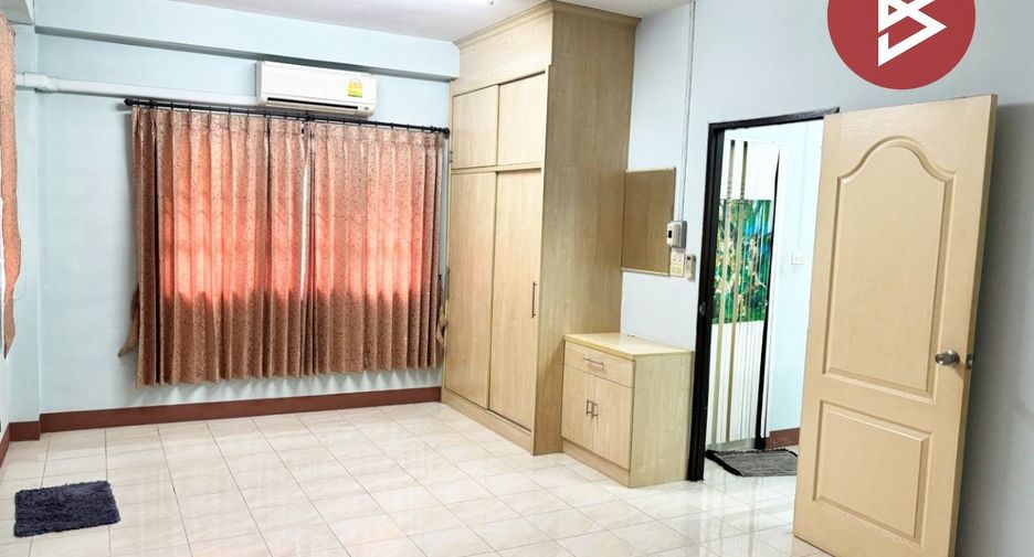 出售 2 卧室 联排别墅 在 Mueang Lamphun, Lamphun