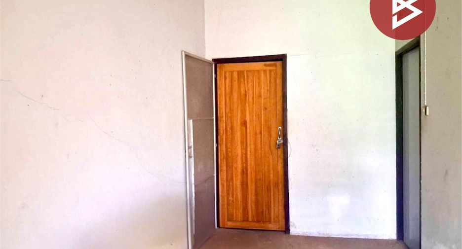 Продажа 2 спальни торговое помещение в Mueang Uttaradit, Уттарадит