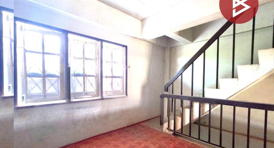 Продажа 2 спальни торговое помещение в Mueang Uttaradit, Уттарадит