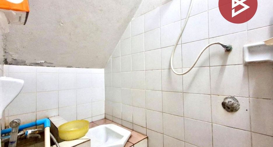 Продажа 2 спальни торговое помещение в Mueang Uttaradit, Уттарадит