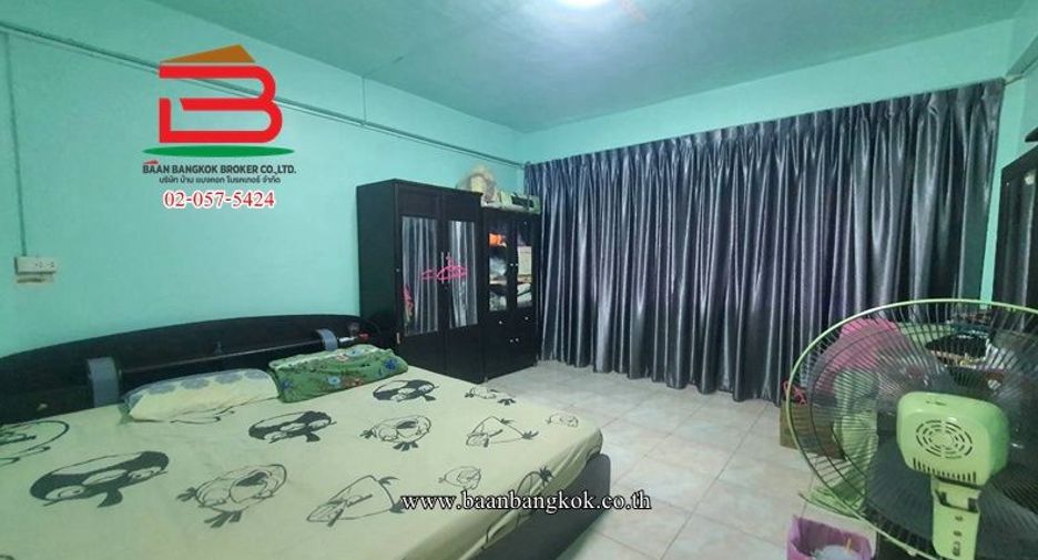 Gewerbefläche zum Kauf mit 3 Zimmer in Min Buri, Bangkok