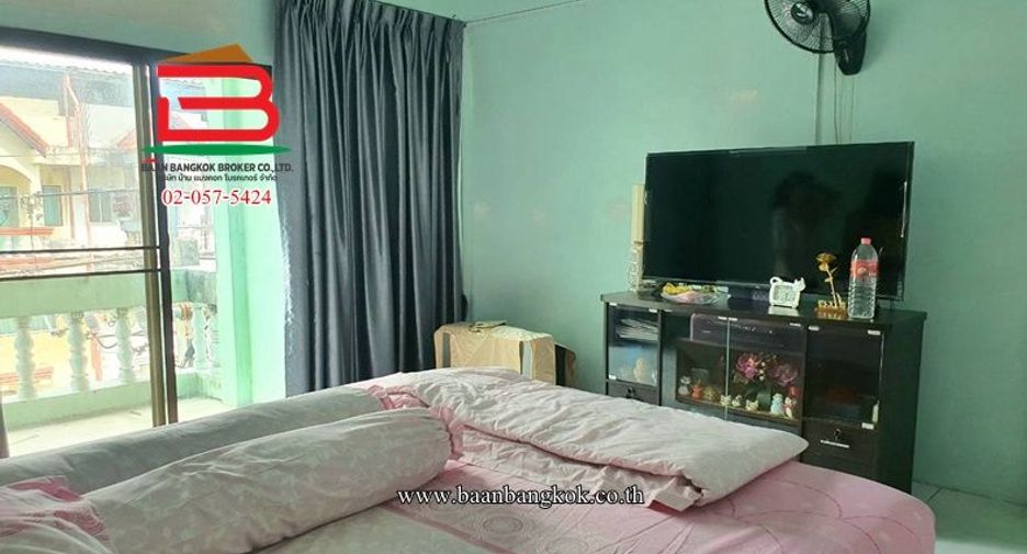 Gewerbefläche zum Kauf mit 3 Zimmer in Min Buri, Bangkok
