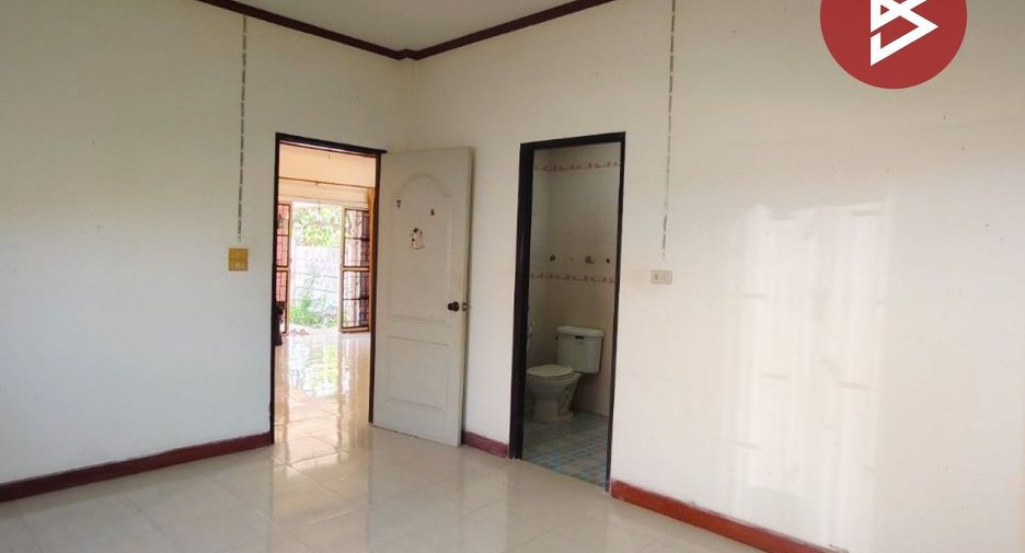 For sale 3 bedrooms house in Sam Phran, Nakhon Pathom
