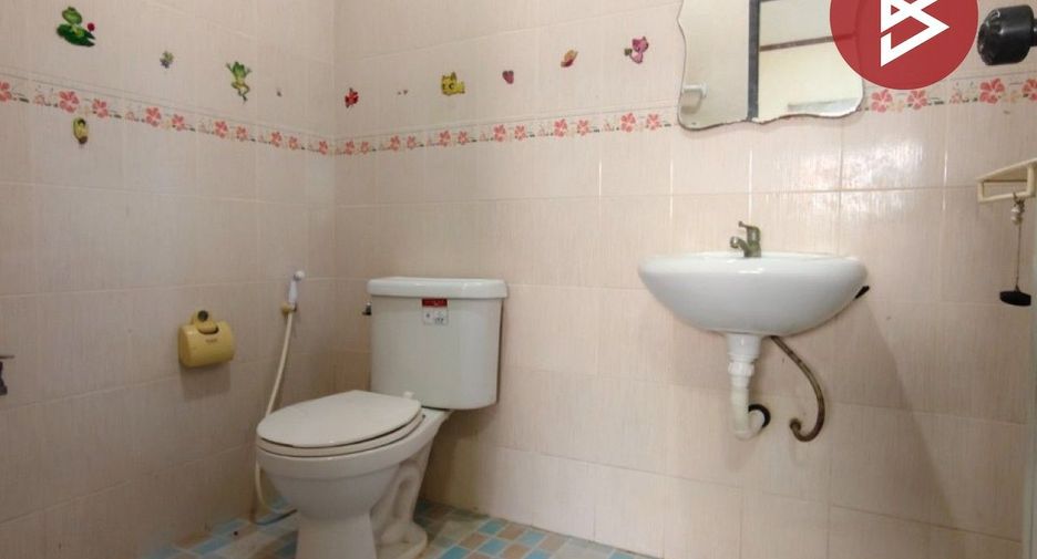 For sale 3 bedrooms house in Sam Phran, Nakhon Pathom