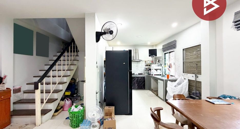 For sale 3 bedrooms house in Mueang Lop Buri, Lopburi