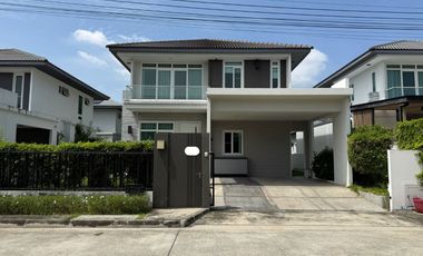 À louer 3 chambres maison à Prawet, Bangkok