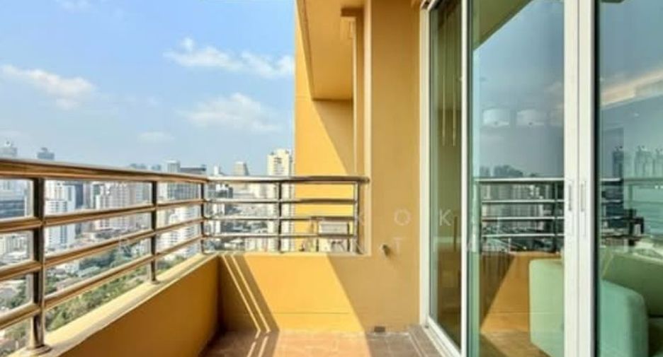 À louer 4 chambres appartement à Watthana, Bangkok