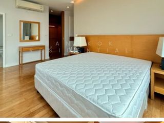 For rent 4 bedrooms apartment in Watthana, Bangkok