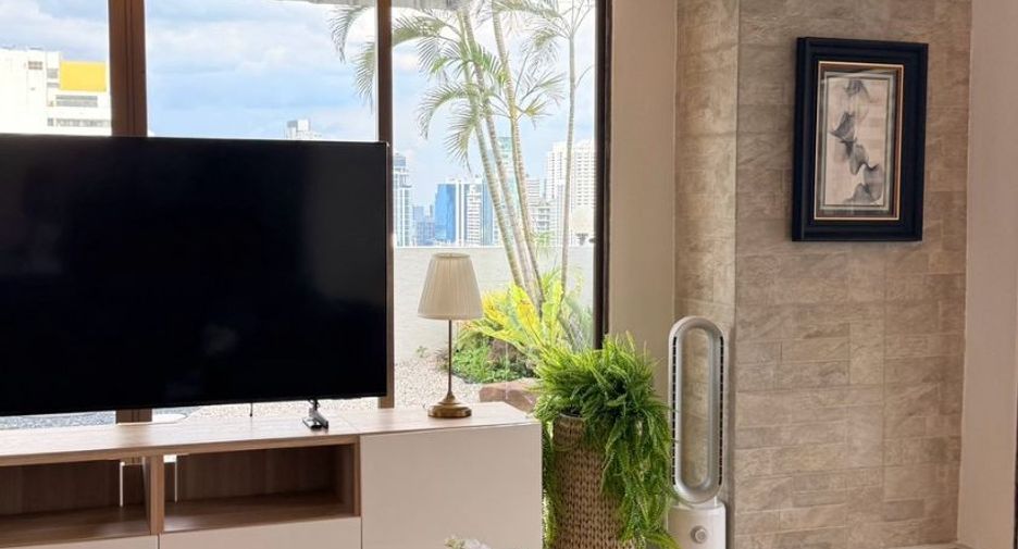 For rent 4 bedrooms condo in Watthana, Bangkok
