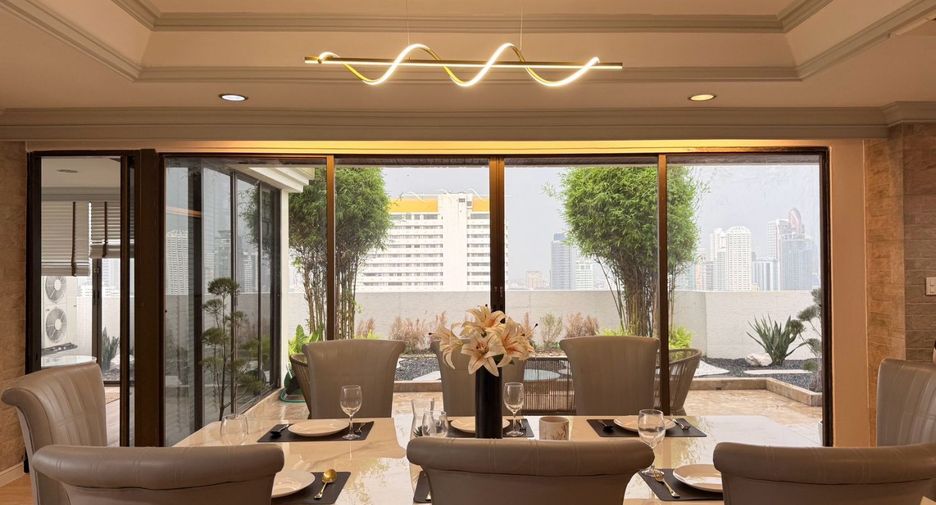 For rent 4 bedrooms condo in Watthana, Bangkok