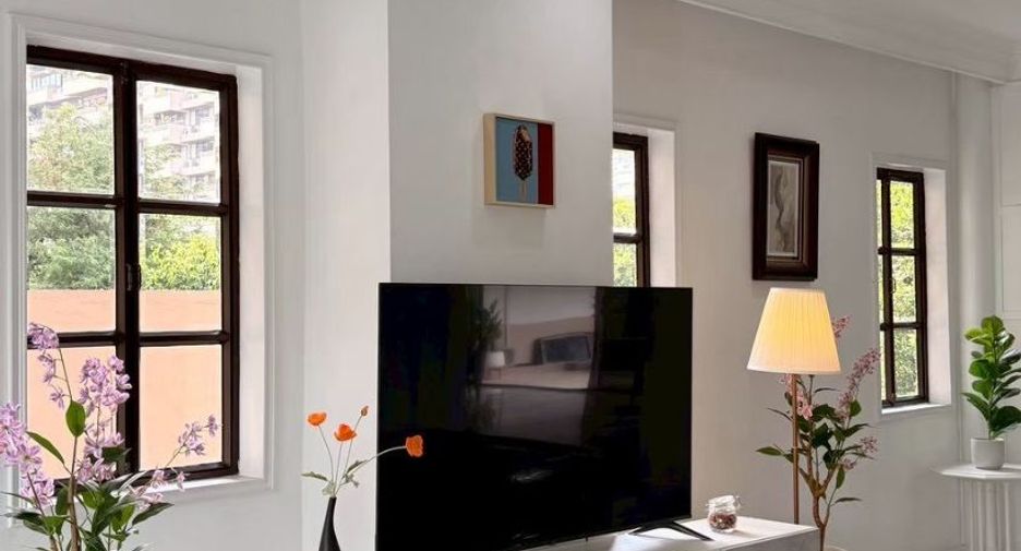 For rent 4 bedrooms condo in Watthana, Bangkok