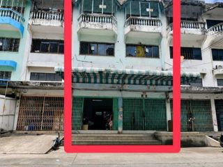 Gewerbefläche zum Kauf mit 4 Zimmer in Bang Khun Thian, Bangkok