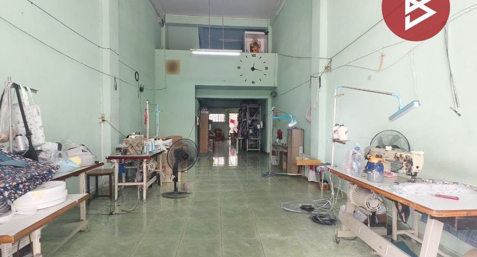 Gewerbefläche zum Kauf mit 4 Zimmer in Bang Khun Thian, Bangkok