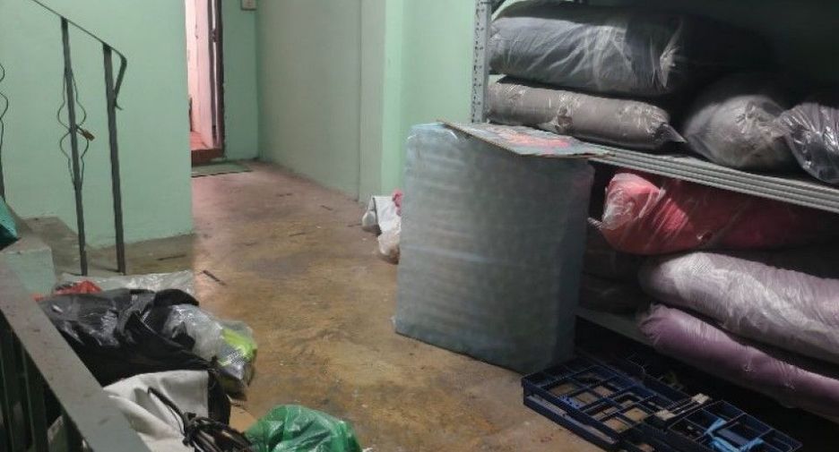 Gewerbefläche zum Kauf mit 4 Zimmer in Bang Khun Thian, Bangkok
