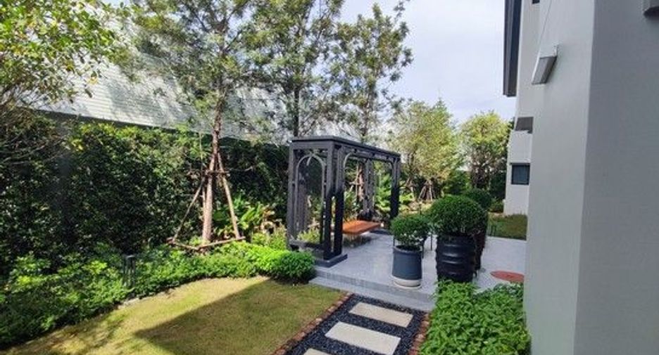 Haus zum Kauf mit 5 Zimmer in Bueng Kum, Bangkok