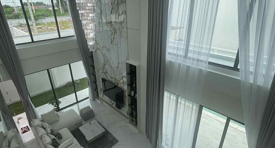 For sale 5 bedrooms villa in Bang Lamung, Chonburi