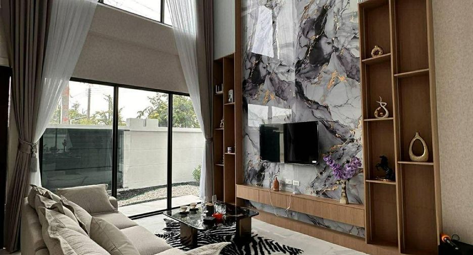 For sale 5 bedrooms villa in Bang Lamung, Chonburi