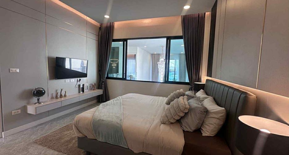 For sale 5 bedrooms villa in Bang Lamung, Chonburi