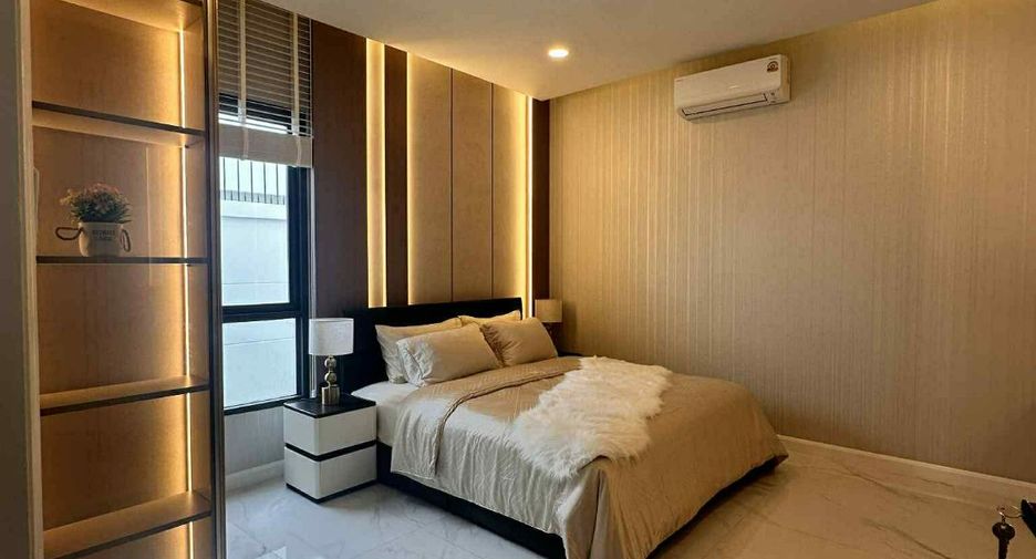 For sale 5 bedrooms villa in Bang Lamung, Chonburi
