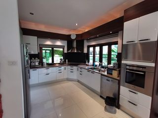 Casa en venta de 2 habitaciones en San Kamphaeng, Chiang Mai
