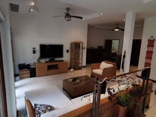 Casa en venta de 2 habitaciones en San Kamphaeng, Chiang Mai