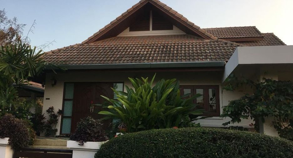 Casa en venta de 2 habitaciones en San Kamphaeng, Chiang Mai