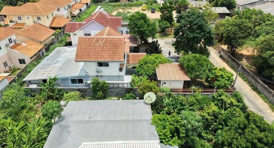 À vendre 3 chambres maison à Si Racha, Chonburi