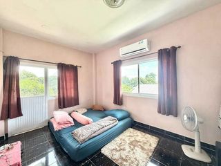 À vendre 3 chambres maison à Si Racha, Chonburi