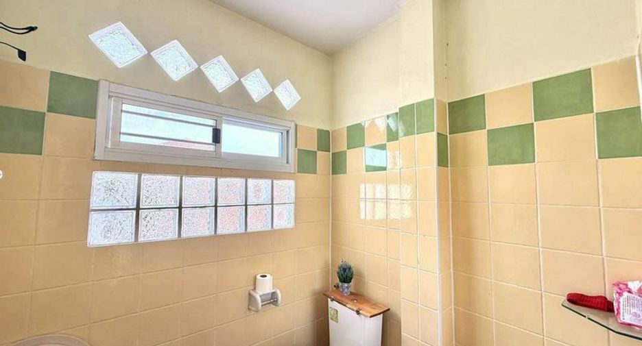 À vendre 3 chambres maison à Si Racha, Chonburi