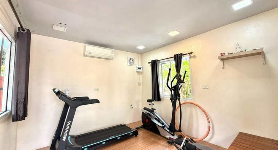 À vendre 3 chambres maison à Si Racha, Chonburi
