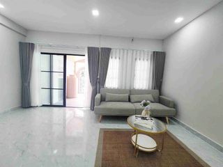 Casa adosada en venta de 3 habitaciones en Khan Na Yao, Bangkok