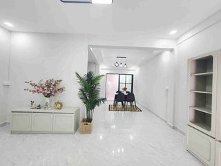Casa adosada en venta de 3 habitaciones en Khan Na Yao, Bangkok