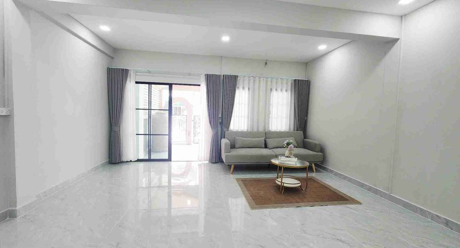 Casa adosada en venta de 3 habitaciones en Khan Na Yao, Bangkok