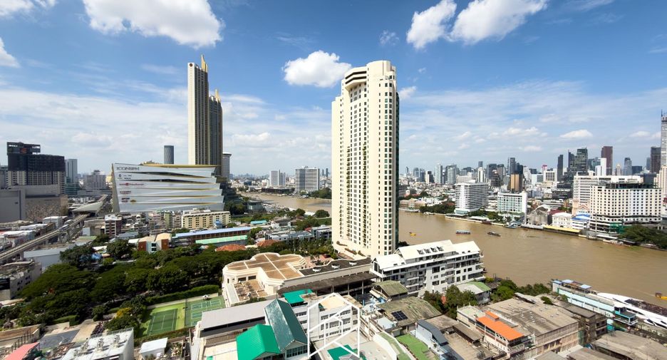 À louer 3 chambres condo à Sathon, Bangkok