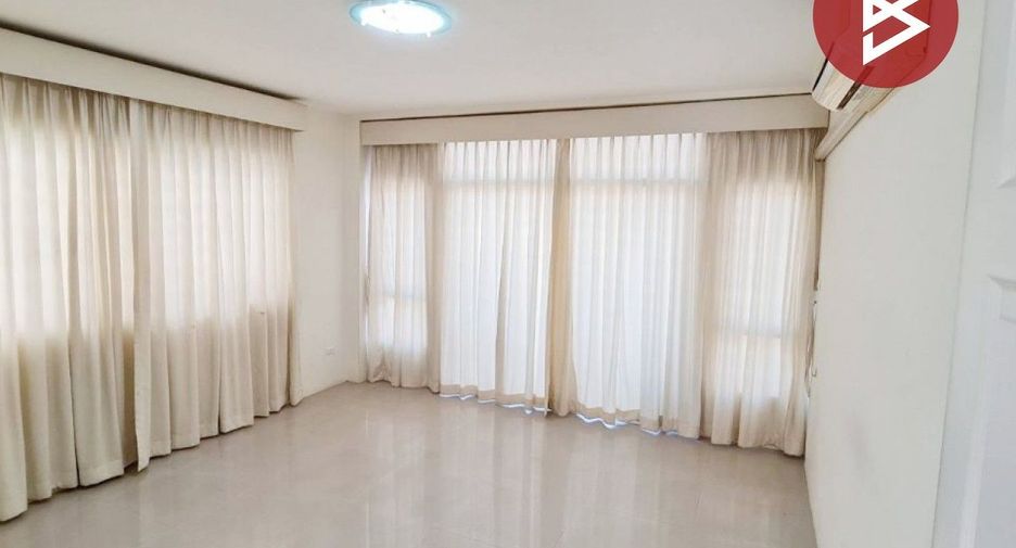À vendre 3 chambres local commercial à Mueang Chiang Mai, Chiang Mai