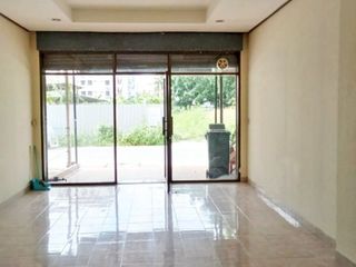出售 3 卧室 商业空间 在 Thanyaburi, Pathum Thani