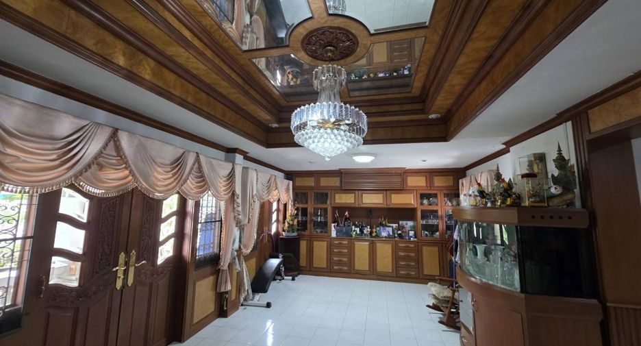 出售 3 卧室 独立屋 在 Thung Khru, 曼谷