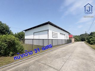 For sale warehouse in Khlong Sam Wa, Bangkok