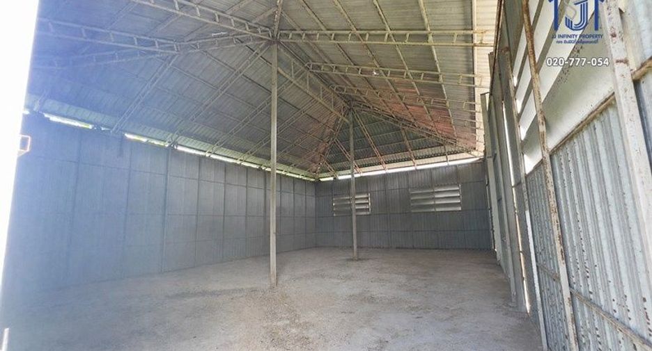 For sale warehouse in Khlong Sam Wa, Bangkok