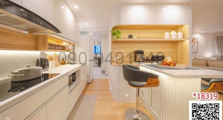 For rent 2 bedrooms condo in Yan Nawa, Bangkok