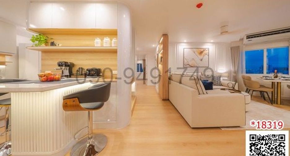 For rent 2 bedrooms condo in Yan Nawa, Bangkok