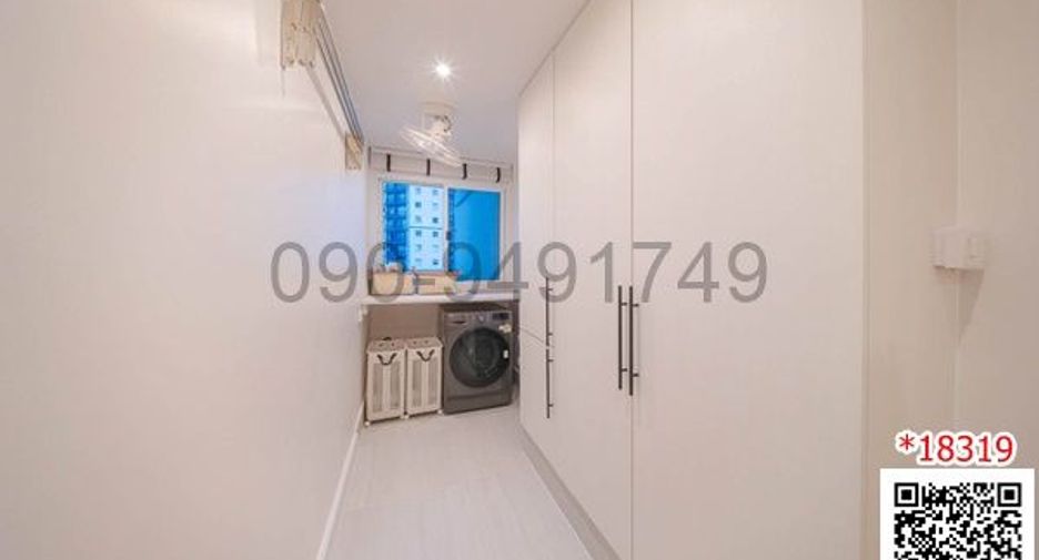For rent 2 bedrooms condo in Yan Nawa, Bangkok