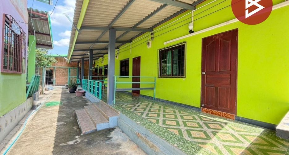 Haus zum Kauf mit 6 Zimmer in Don Tum, Nakhon Pathom