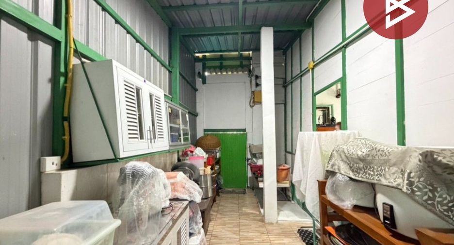 Haus zum Kauf mit 6 Zimmer in Don Tum, Nakhon Pathom
