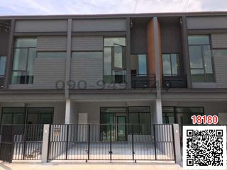 For rent 2 bedrooms townhouse in Saphan Sung, Bangkok