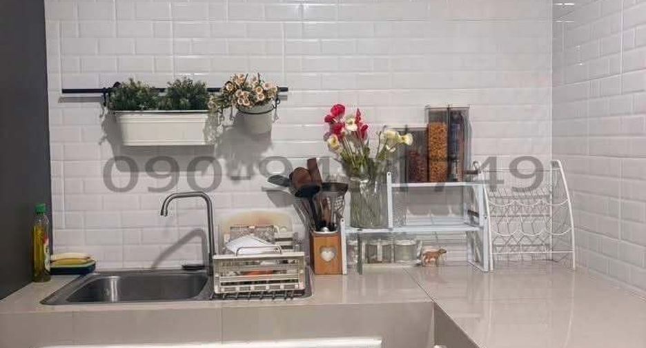 For rent 2 bedrooms townhouse in Saphan Sung, Bangkok